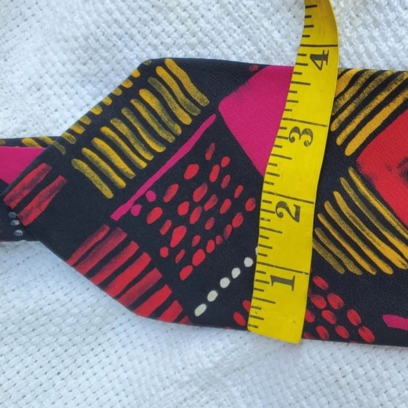 Guy‎ LaRoche Vintage Abtract Silk Tie - Picture 2 of 6